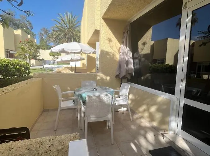 El Cortijo Bungallows * 美洲海滩